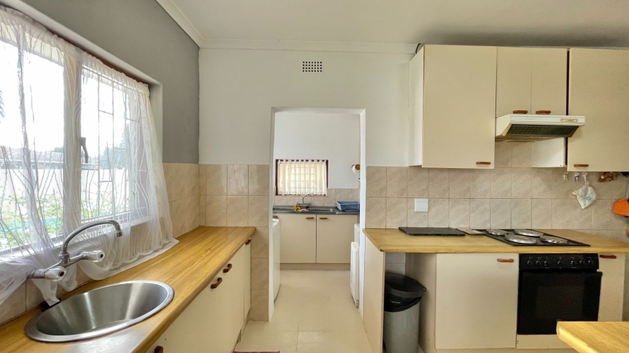 4 Bedroom Property for Sale in Dobson Western Cape